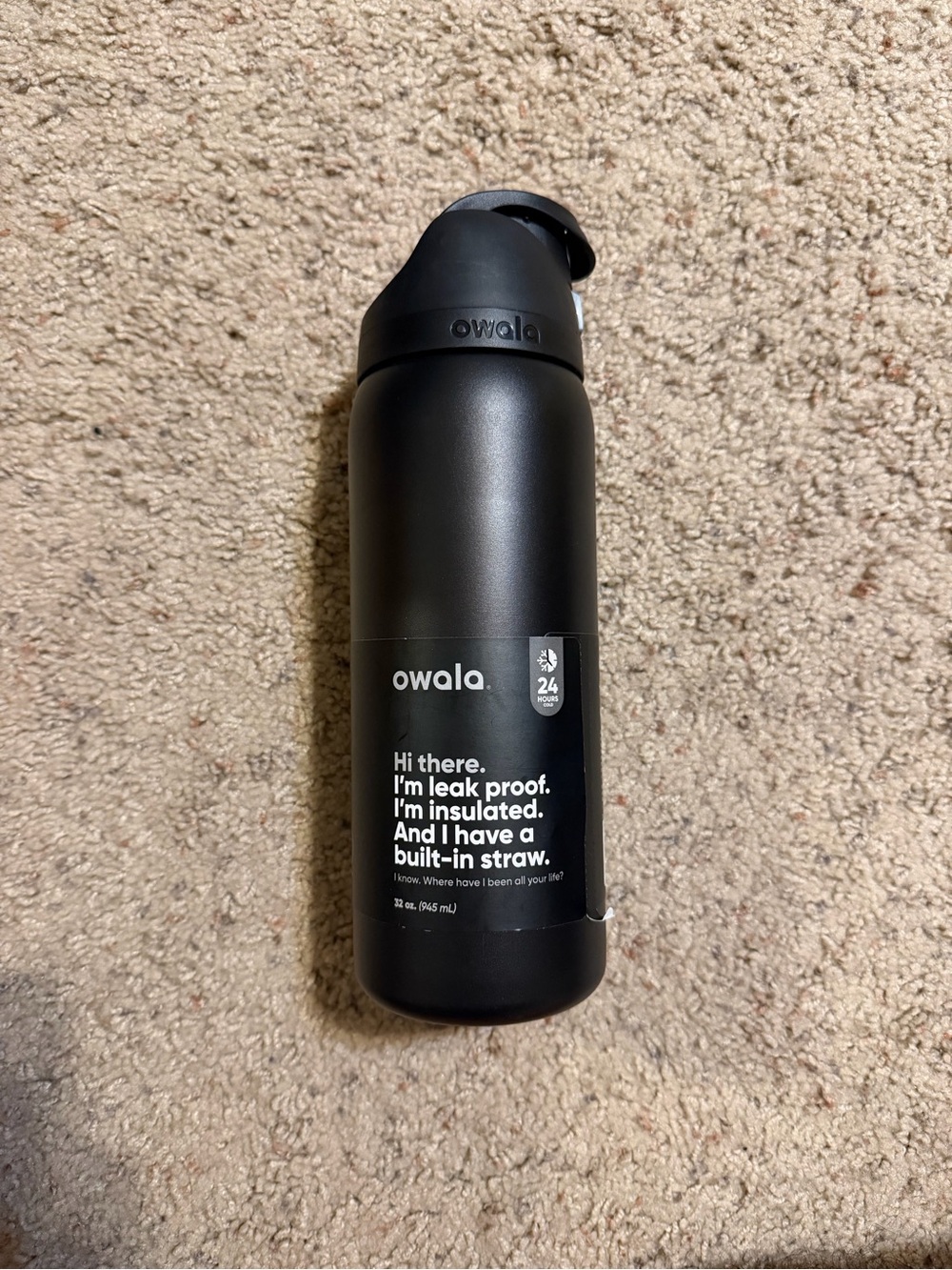 32 fl OZ Owala Insulated Water Bottle with Built-In Straw - Black